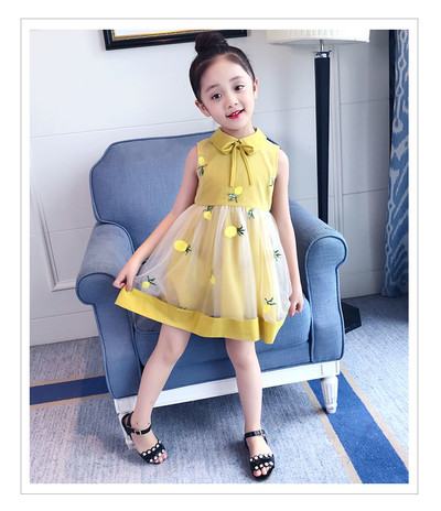 Лятна детска рокля с декорация и тюл в два цвята