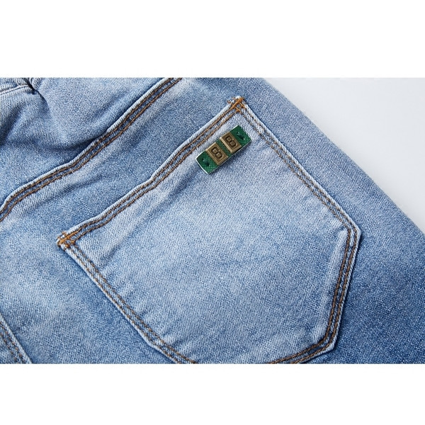 Pantaloni de blugi curați pentru copii de culoare deschisă