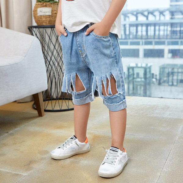 Blugi scurti moderni pentru copii de culoare deschisa