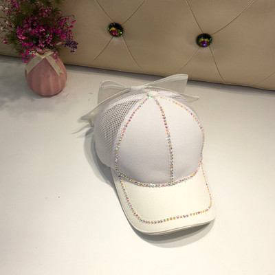 Γυναικέιο μοντέρνο καπέλο με κουκούλα και διακόσμηση - κορδέλα σε τρία χρώματα