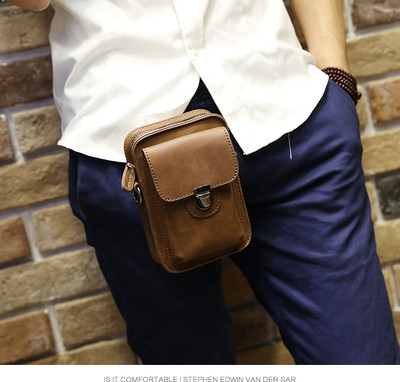 Κομψή μικρή  ανδρική τσάντα σε μαύρο και καφέ χρώμα