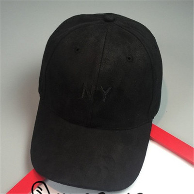 Γυναικείο αθλητικό καπέλο με μαύρο, καφέ και ροζ χρώμα