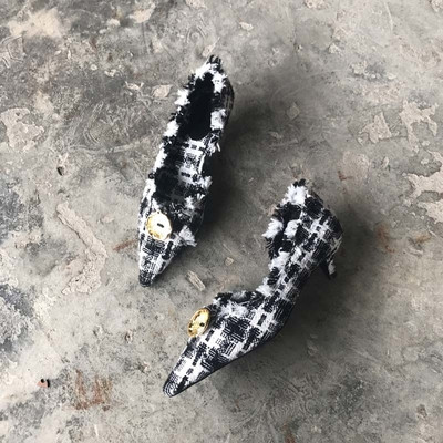 Εξαιρετικά γυναικεία παπούτσια σε δύο χρώματα