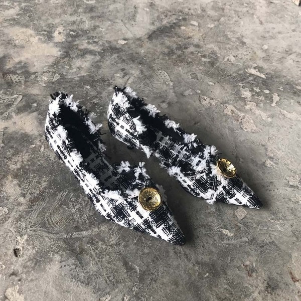 Εξαιρετικά γυναικεία παπούτσια σε δύο χρώματα