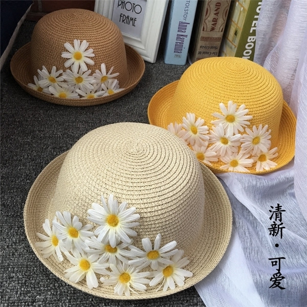 Palarie de plaja moderna cu elemente florale in diferite culori