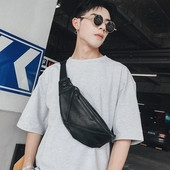 Geanta barbatesti de culoare neagra din piele ecologica