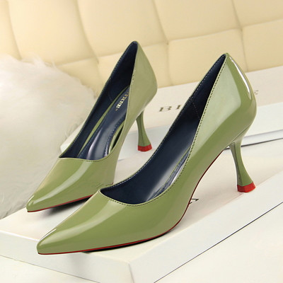 Pantofi de dama eleganti din piele lacuita in mai multe culori