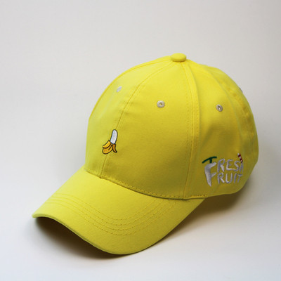 Palarie sport dama cu aplicatie si inscriptie in trei culori