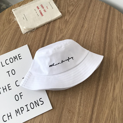 Pălărie modernă pentru femei cu inscripție în cinci culori