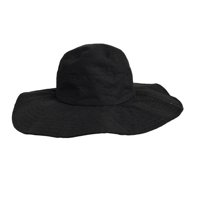 Pălărie modernă pentru femei în negru și maro