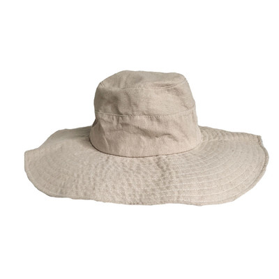 Pălărie modernă pentru femei în negru și maro