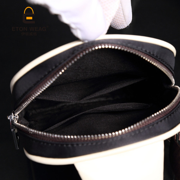 Geanta sport pentru barbati cu margini colorate