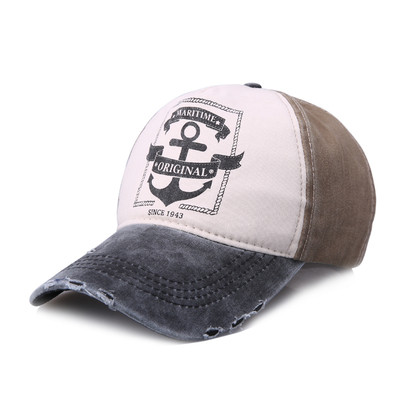 Pălărie sport pentru femei cu inscripție în diferite culori și modele