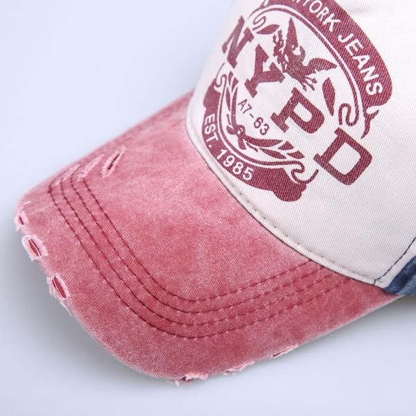 Pălărie sport pentru femei cu inscripție în diferite culori și modele