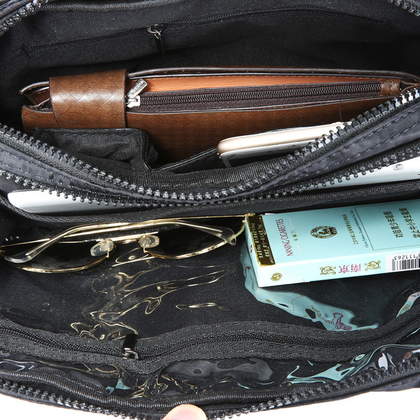 Geantă sport pentru bărbați, cu motive de camuflaj