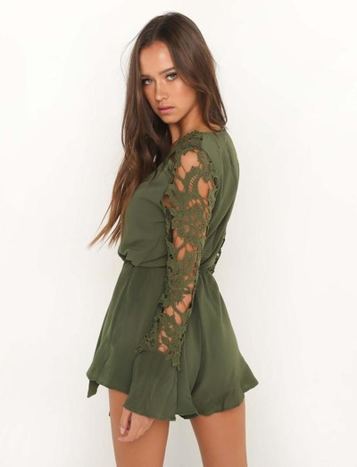 Salopeta de dama eleganta pentru vara cu dantela si decolteu in V in patru culori