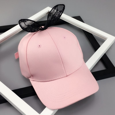 Μοντέρνο γυναικείο αθλητικό καπέλο με διακόσμηση - αυτιά σε τρία χρώματα