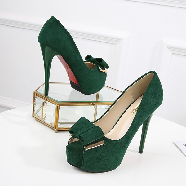 Deschide pantofii de dama cu toc si panglica in mai multe culori