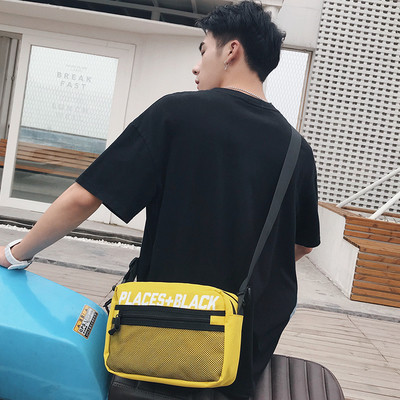 Αθλητική ανδρική τσάντα με διάφορα χρώματα