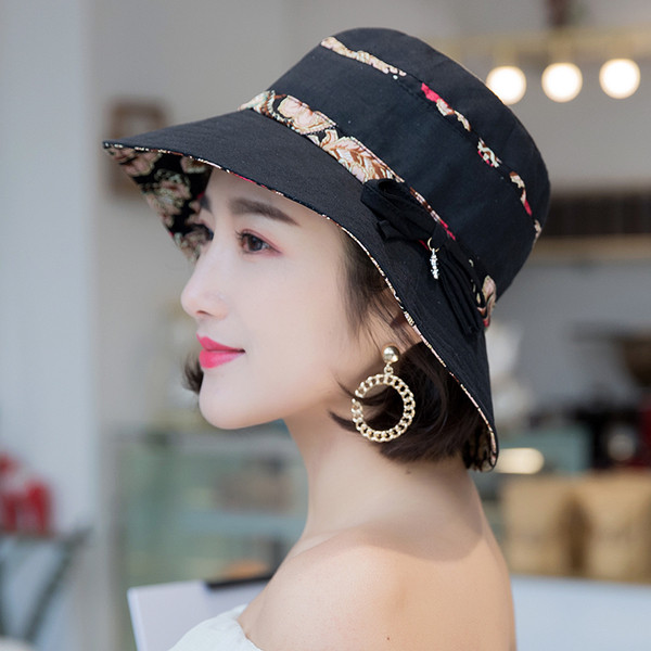 Palarie moderna de dama cu elemente florale in mai multe culori