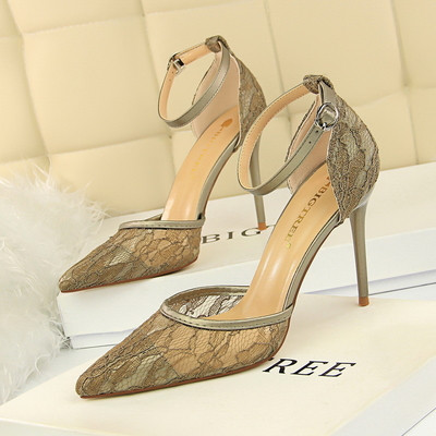 Pantofi eleganti de dama ascutit cu dantela in mai multe culori