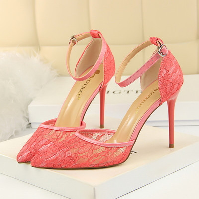 Pantofi eleganti de dama ascutit cu dantela in mai multe culori