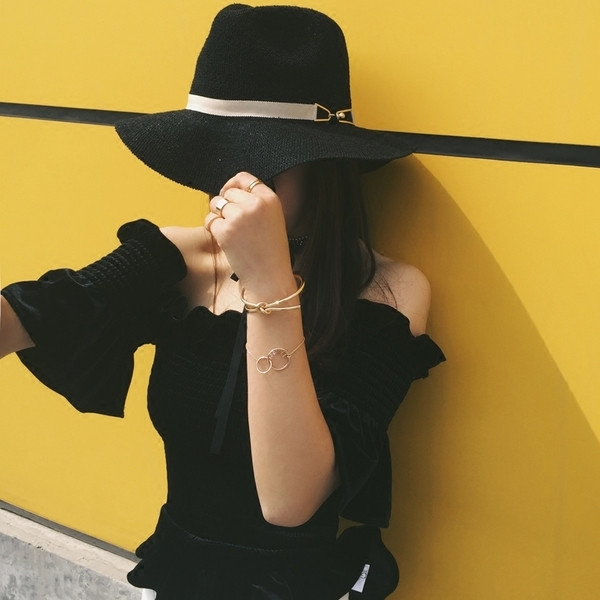 Palarie eleganta de dama cu centura reglabila in diferite culori