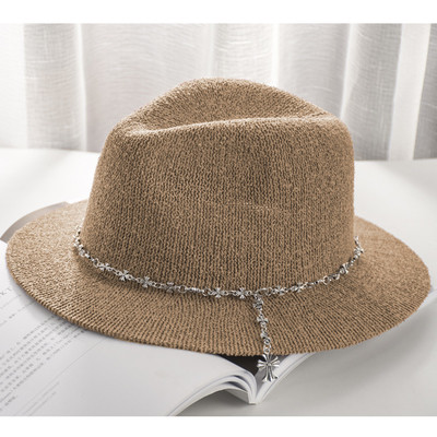 Γυναικείο μοντέρνο καπέλο με ρυθμιζόμενη σύνδεση σε δύο χρώματα