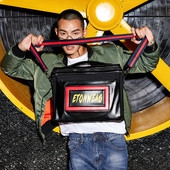 Geantă modernă mare pentru bărbați, în negru, cu inscripție