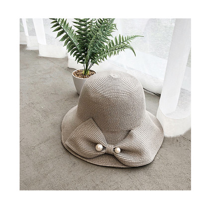 Palarie moderna de dama decorata cu panglica si perle in doua culori