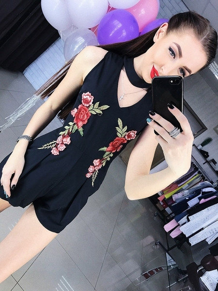 Salopeta de dama de vara model NOU cu broderie in doua culori