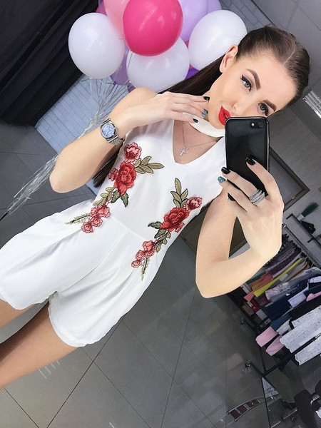 Salopeta de dama de vara model NOU cu broderie in doua culori