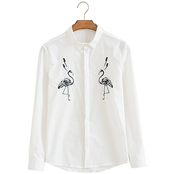 Cămașă modernă pentru bărbați cu broderie în alb