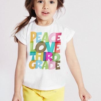 Καθημερινή μπλούζα με κοντό μανίκι και πολύχρωμη επιγραφή, μοντέλο unisex