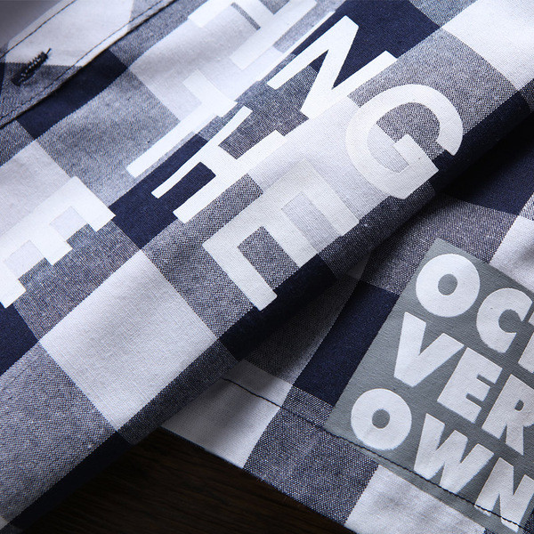 Cămașă bărbați în carouri cu inscripție în două culori