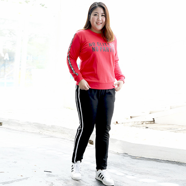 Costum casual de dama negru cu margini albe pe laterale