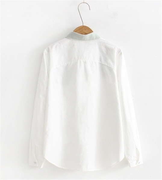 Cămașă de damă cu broderie și buzunar