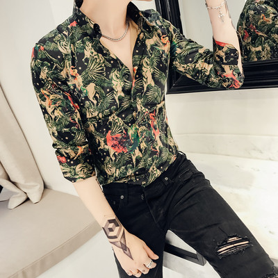 Cămașă modernă pentru bărbați cu motive florale în diferite modele și culori