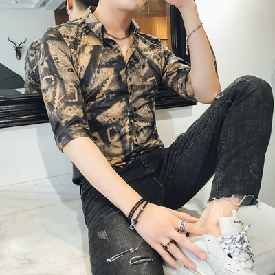 Cămașă modernă pentru bărbați cu motive florale în diferite modele și culori