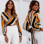 Cămașă NOUĂ de damă cu mâneci lungi și decolteu în V