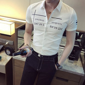 Cămașă modernă subțire pentru bărbați, cu mâneci scurte și inscripții în trei culori