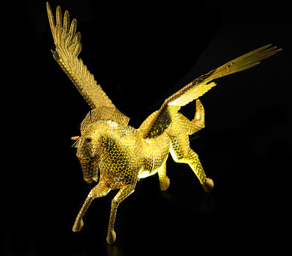 Háromdimenziós puzzle két színben