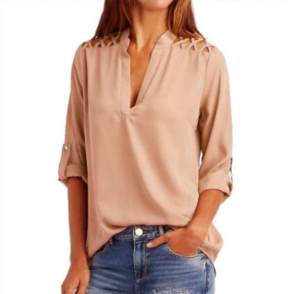 Свободна дамска риза с V-образно деколте в два цвята