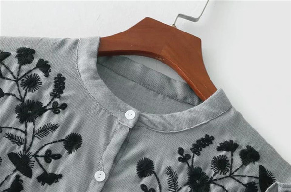 Cămașă elegantă de damă cu broderie