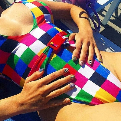 Costum de baie complet NOU în culori irizate în două modele