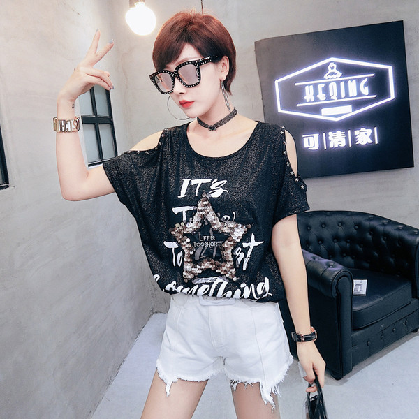 Tricou de dama modern cu inscriptii si paiete