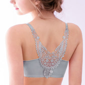 Γυναικείο σουτιέν με μπροστινή στερέωση σε διάφορα χρώματα με δαντελωτή πλάτη