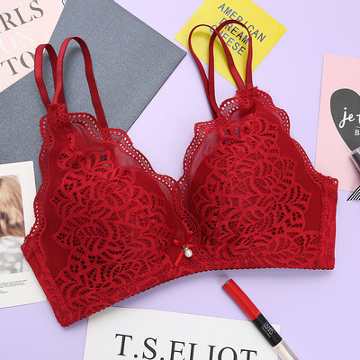 Γυναικεία δαντελένια σουτιέν με επένδυση σε διάφορα χρώματα