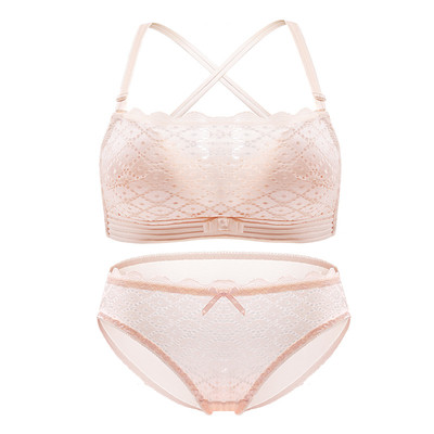 Εσώρουχα από δύο μέρη σε τρία χρώματα