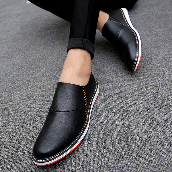 Pantofi barbatesti moderni cu decor colorat in doua modele